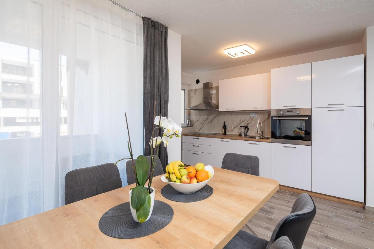 River Park Apartments โอมิช ภายนอก รูปภาพ