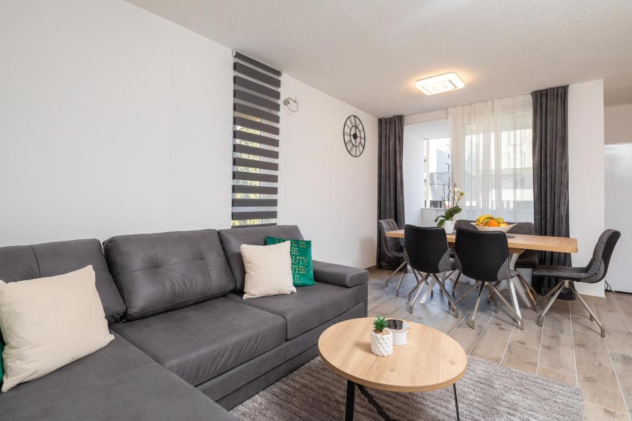 River Park Apartments โอมิช ภายนอก รูปภาพ